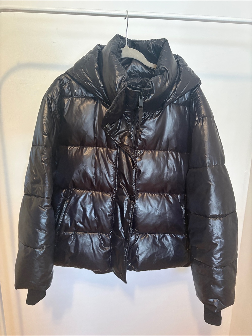 GAP Black Puffer Jacket - Quilted Short Winter Coat
